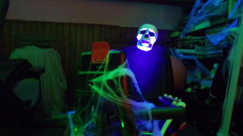 Halloween avec DJ BOOM Animation : Laissez-vous Emporter par la Magie de l'Horreur