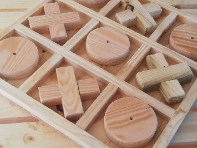 Découvrez notre gamme de jeux en bois - plus  de 30 jeux en bois à la location